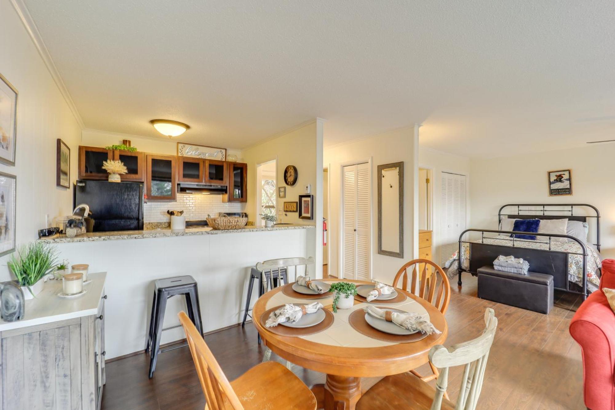 Beech Mountain Studio With Balcony Less Than 1 Mi To Skiing! Exteriér fotografie